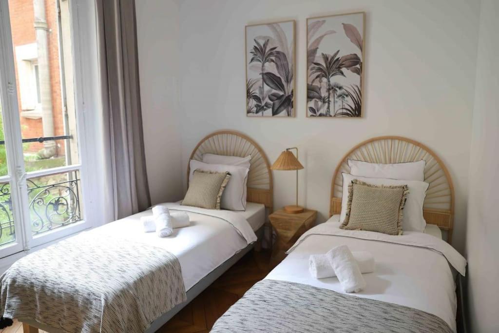 Charming 3 Bedroom Haussmannien In 17th * París