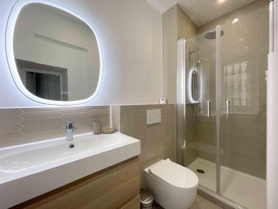 Charming 3 Bedroom Haussmannien In 17th Apartamento