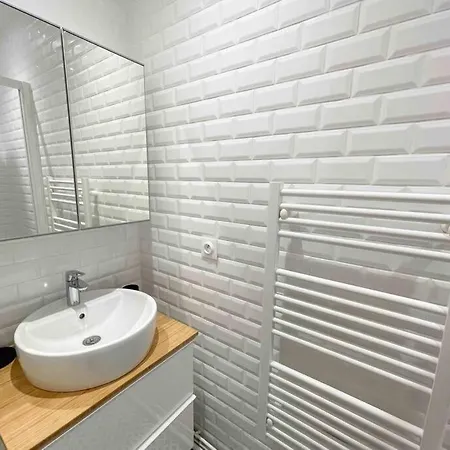 Charming 3 Bedroom Haussmannien Apartment In 17Th Paris Exterior foto