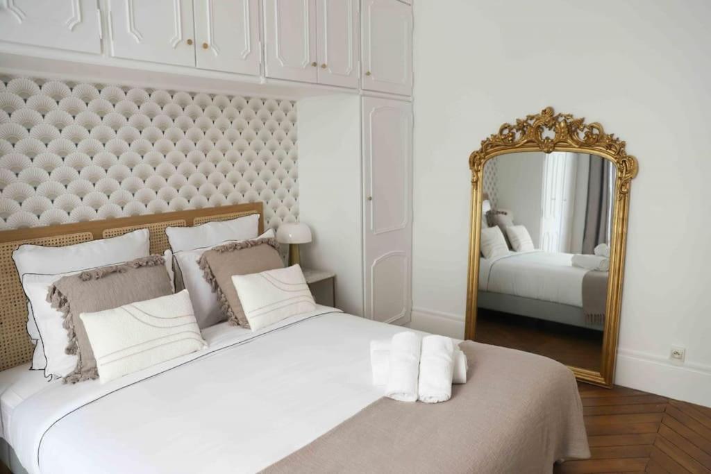 Charming 3 Bedroom Haussmannien In 17th Apartamento